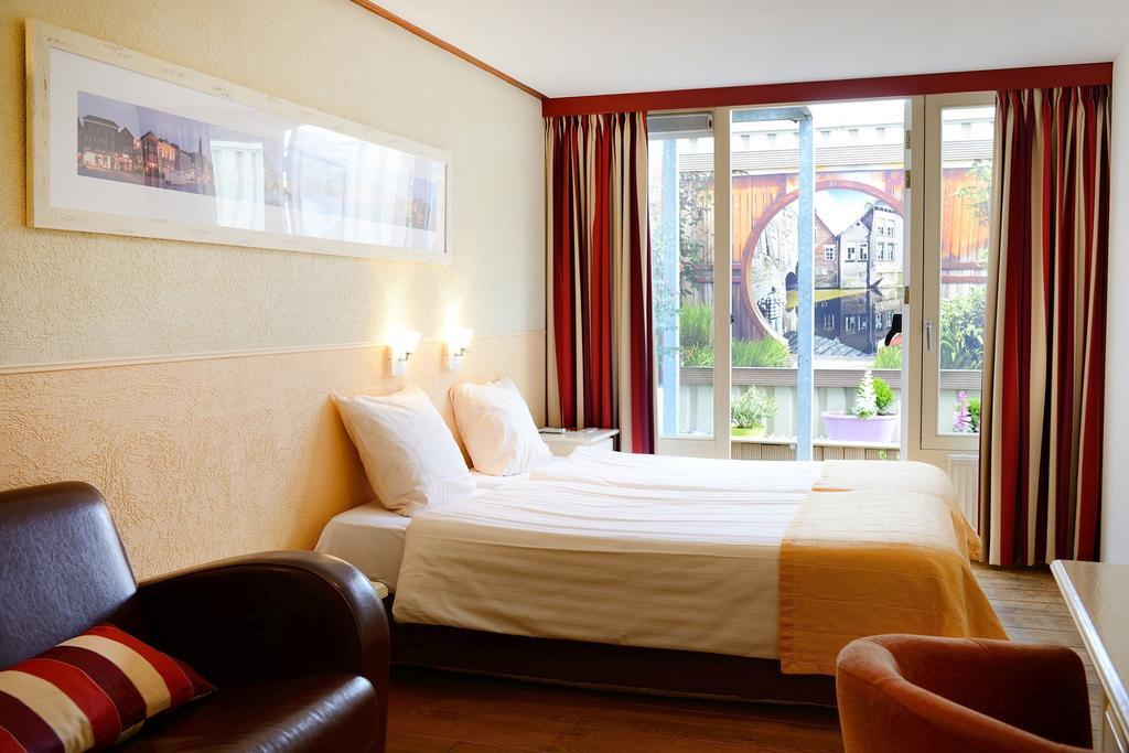 Hotel Jo Van Den Bosch 's-Hertogenbosch  Δωμάτιο φωτογραφία